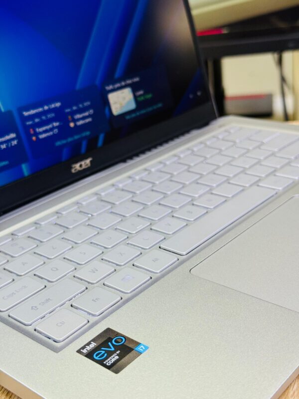 ACER SWIFT 3 core i7 – Image 2
