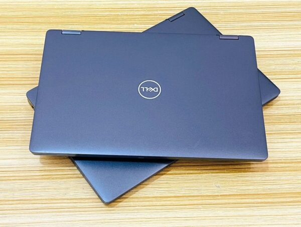 Dell latitude 5300 2in1 core i7 
Autonomie 6h+✅
