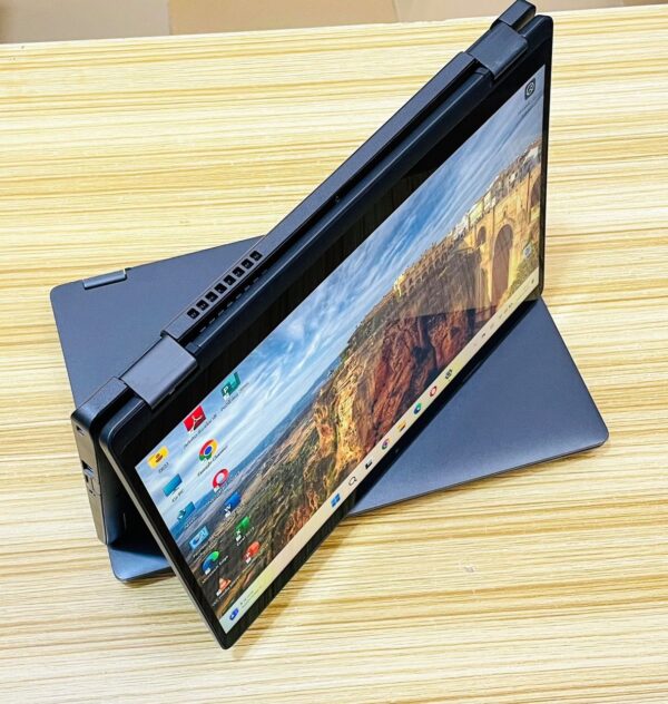 Dell latitude 5300 2in1 core i7 
Autonomie 6h+✅ – Image 3