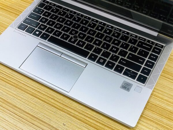 HP Elitebook 840 G7 core i5 

10th génération (2020) – Image 3