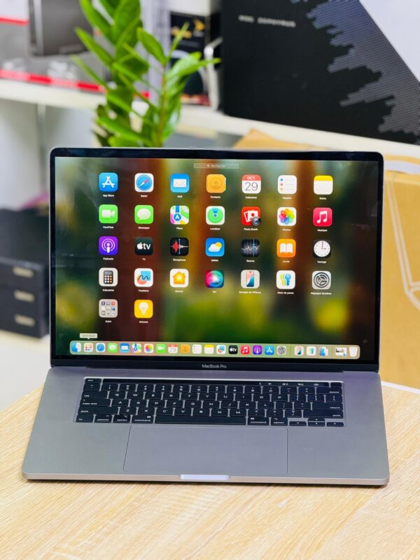 MacBook Pro 2019 core i7 dédiée 04Go – Image 4
