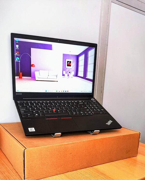 Lenovo Thinkpad E15 Core i5 10th génération (2020)