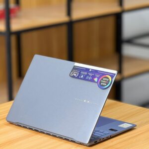 ASUS VIVOBOOK S 15 ULTRA 7 (neuf en sac) Doté d’intelligence Artificielle (IA)