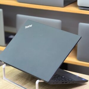 LENOVO THINKPAD T15 Gen 2i core i5 11th génération (2021)