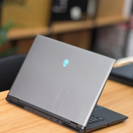 ALIENWARE m16 R2 Ultra 7 14th génération (2024) RTX 4070 08Go dédiée