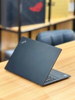 *LENOVO THINKPAD T14s Gen 1 core i7 10th génération (2020)