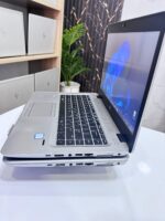 HP Elitebook 840 G4 core i7 super  slim et très clean. PC ultra performant et très résistant
7th génération – Image 2