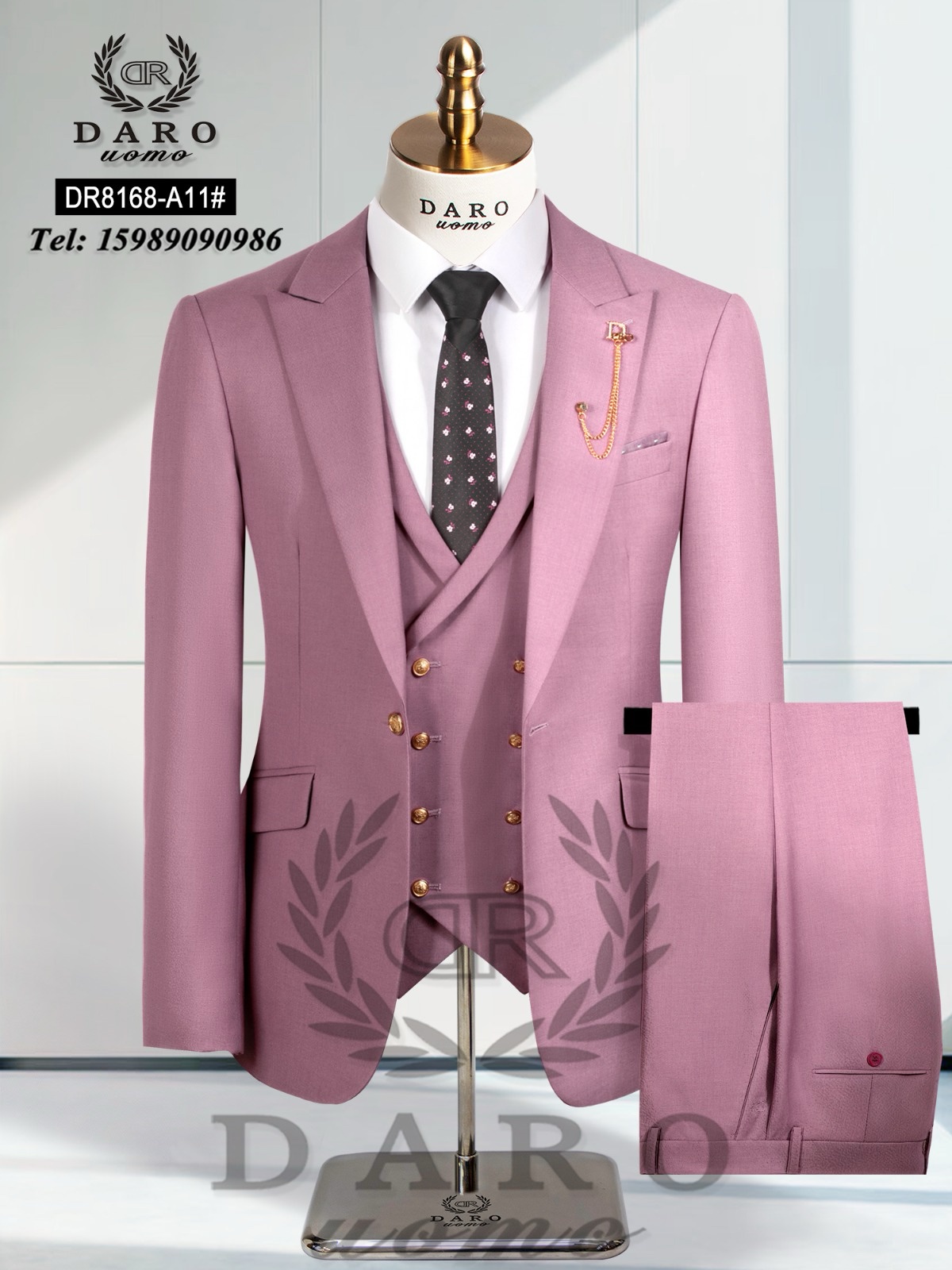 c0dd423d-1fa2-4e0a-b568-f4d8a40f2865 Costumes trois pièces (Veste-Gilet-Pantalon) – Image 1