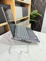 Lenovo Thinkpad T14 Gen 5 Ultra 5 125U 14th génération (année 2025) – Image 4